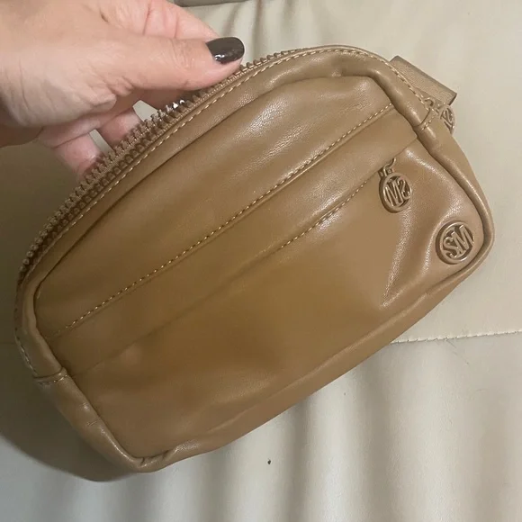 Steve Madden- Tan Faux leather belt bag- EUC - Picture 9 of 9